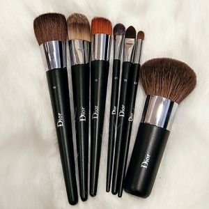 Dior makeup brushes
